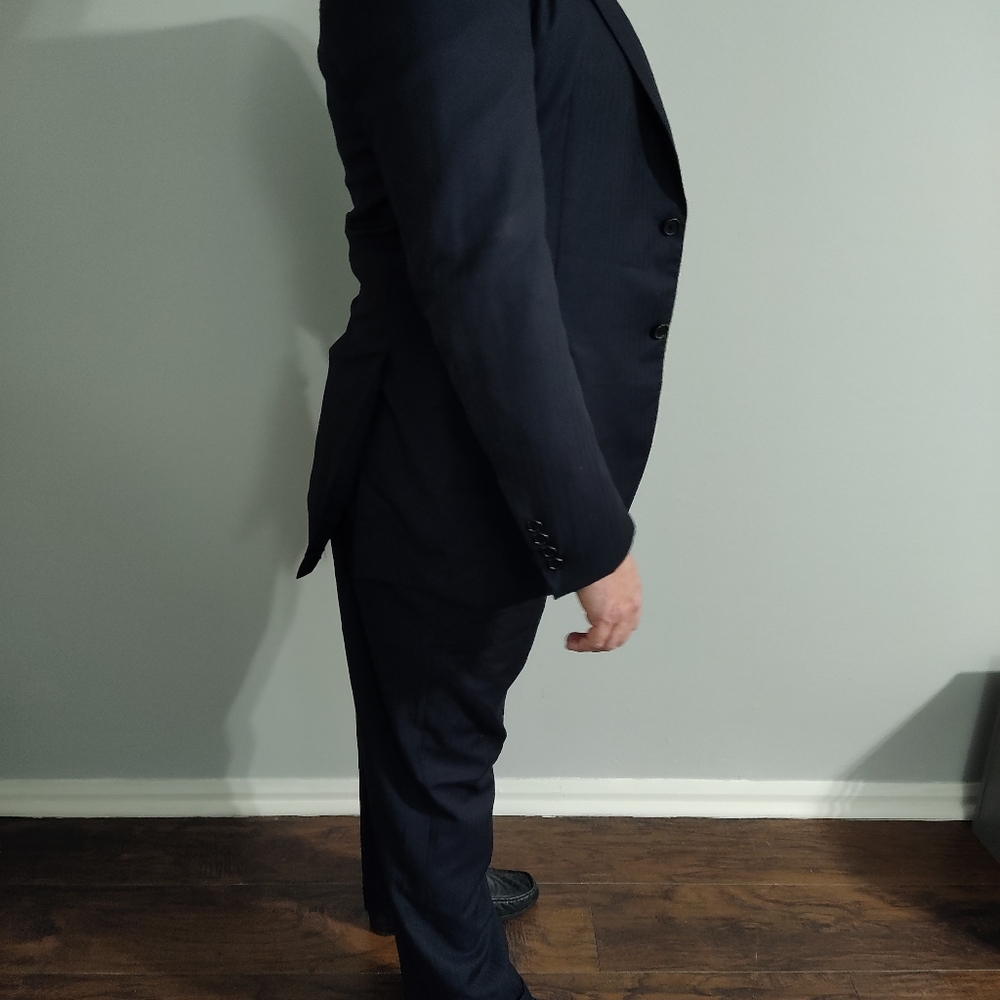 40R Oxford Suit. Navy Blue 34 Waist, 30 Length